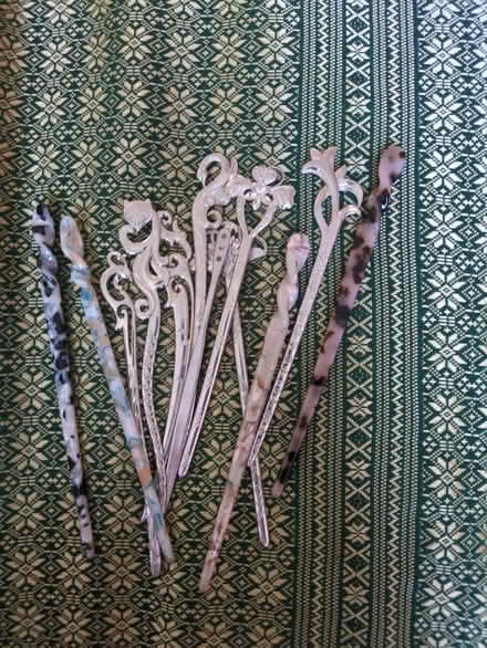 Photo of free Assortment of hair pins (SE14) #1