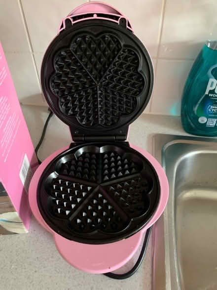 Photo of free Waffle maker (Worcester Park KT4) #2