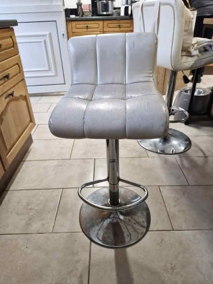 Photo of free 3 Bar Stools (PE12) #3