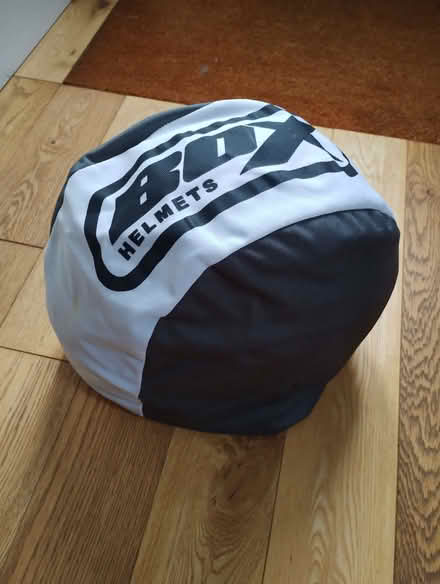 Photo of free Motorcycle crash helmet (Hoole CH2) #2