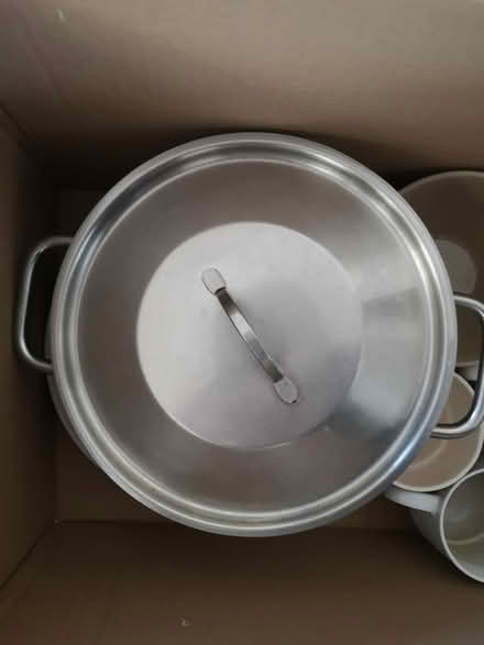 Photo of free Mixed kitchen items (Colliers Wood SW19) #1