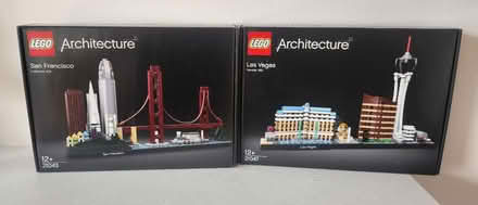 Photo of free 2x Lego Architure Sets (Sun In The Sands Roundabout SE3) #1