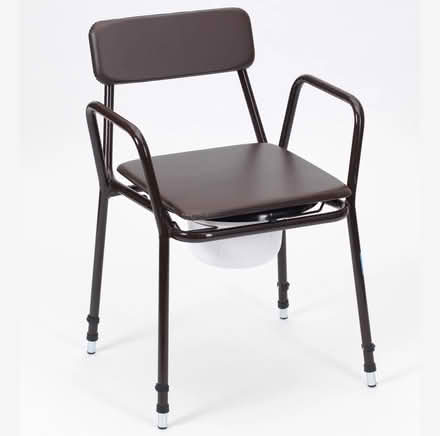 Photo of free Commode (SK5) #1