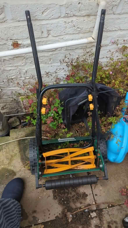 Photo of free Manual lawnmower (Norbiton KT1) #1