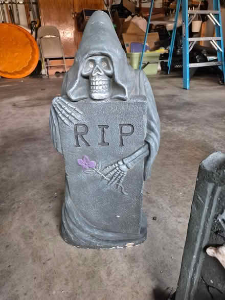 Photo of free Halloween decorations (Severn's Crossings) #4