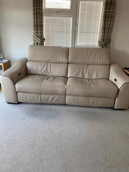 Photo of free Leather electric recliner sofa (Harrietsham ME17) #1