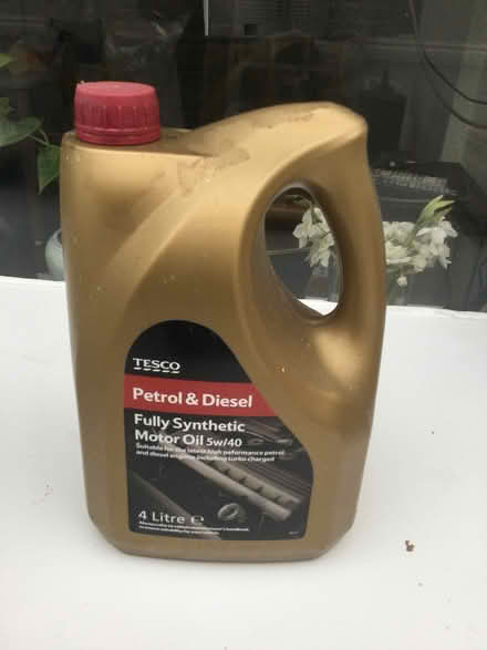 Photo of free Motor oil (Chalfont St Peter SL9) #1