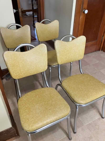 Photo of free Kitchen chairs x4. Very sturdy (SE Massillon) #2