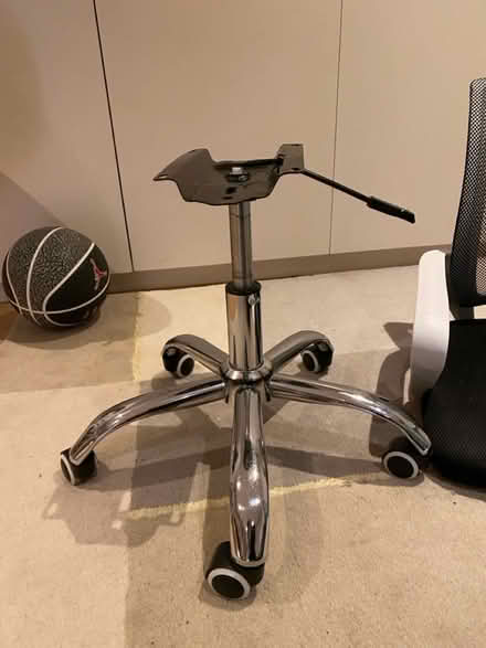 Photo of free Office chair for teenagers (BR7) #2