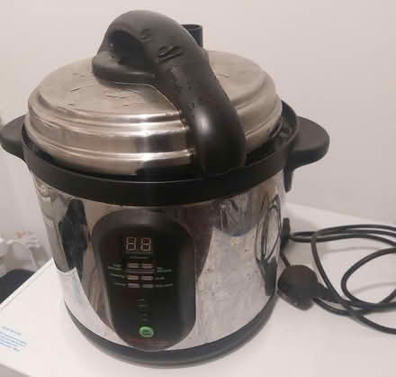 Photo of free Slow cooker (Rochester) #2
