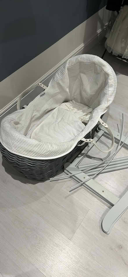 Photo of free Moses basket with Rocking Stand (ME15) #2