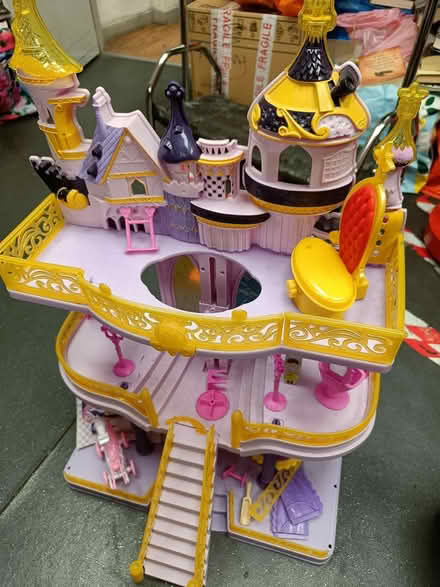 Photo of free Princess castle (SE13) #1