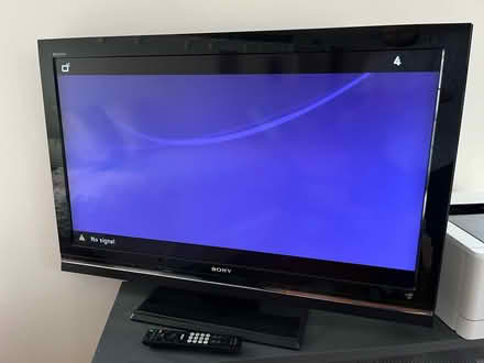 Photo of free Sony TV (Old Niskayuna) #1