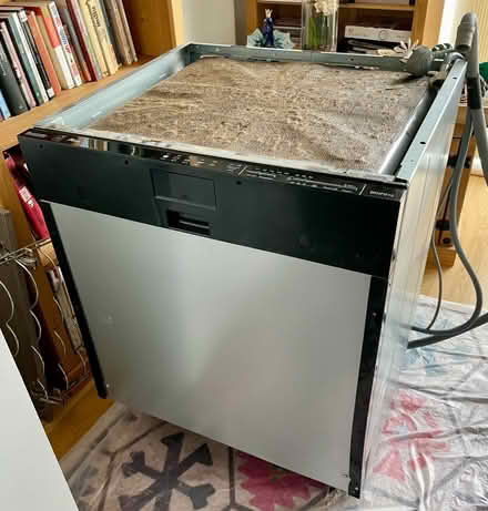 Photo of free Baumatic integrated dishwasher (Colindale NW9) #1