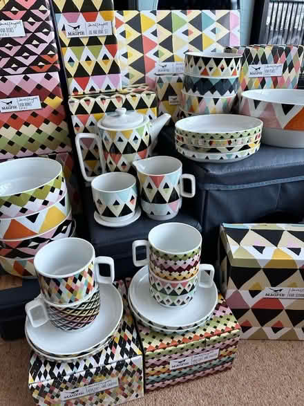 Photo of free Magpie Breakfast crockery set NEW (Kings Langley WD4) #3