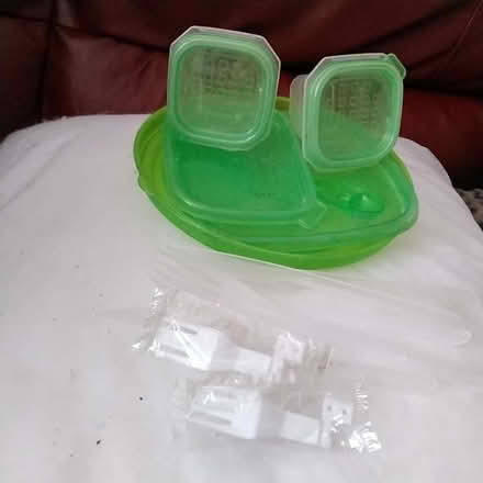 Photo of free box mixed items (Marton Bank FY3) #4
