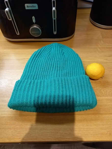Photo of free Wooly hat (Roundhill area brighton) #1