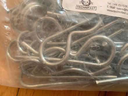 Photo of free R clips (West Hampstead NW2) #3