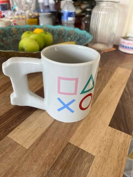 Photo of free PlayStation mug (Hawley) #2
