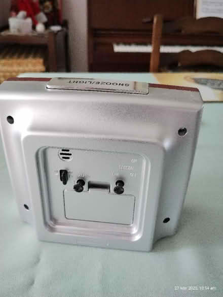 Photo of free Battery powered alarm clock (Bedford MK41 Putnoe) #2