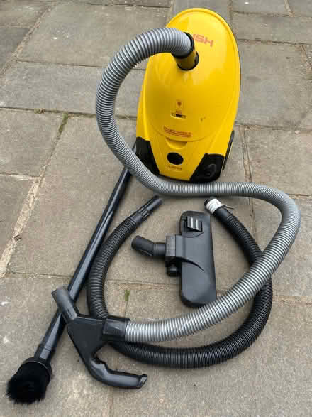 Photo of free Bush cylinder vacuum (Ruislip UB10) #1