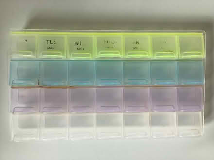 Photo of free Weekly Pill organisers (RH15) #3