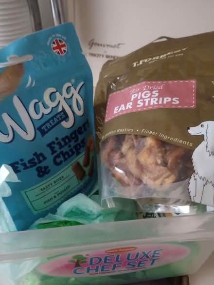 Photo of free Dog food and treats (Abingdon Oxfordshire) #1
