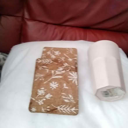 Photo of free box mixed items (Marton Bank FY3) #3