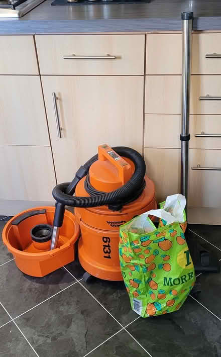 Photo of free Vax carpet cleaner (Newark) #1