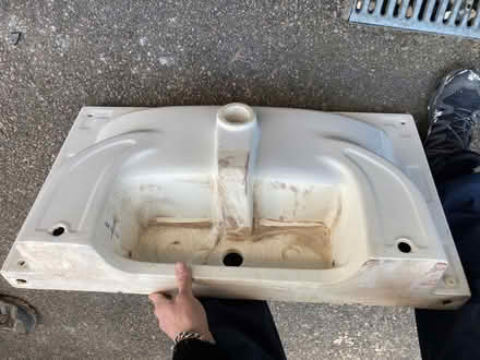 Photo of free Porcelain Sink Basin (SE23) #4