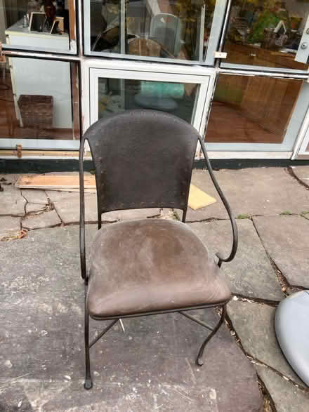 Photo of free Metal iron chair (Hollin Hills) #1