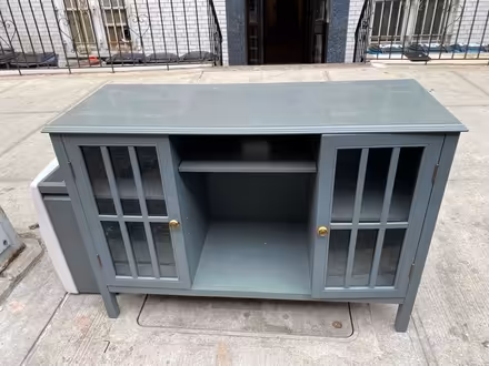 Photo of free Dressers and air purifier (Upper West Side 10023) #2