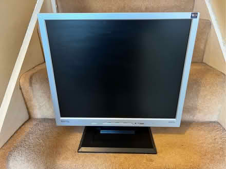 Photo of free Benq FP937s 19 inch LCD monitor (Linslade LU7) #3
