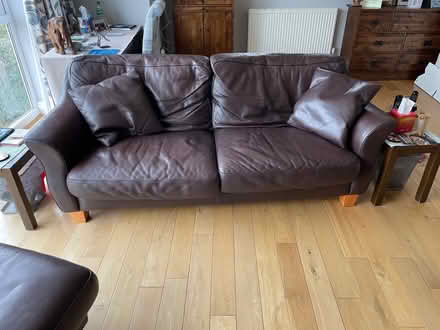Photo of free Very large leather suite (Central maidstone) #2