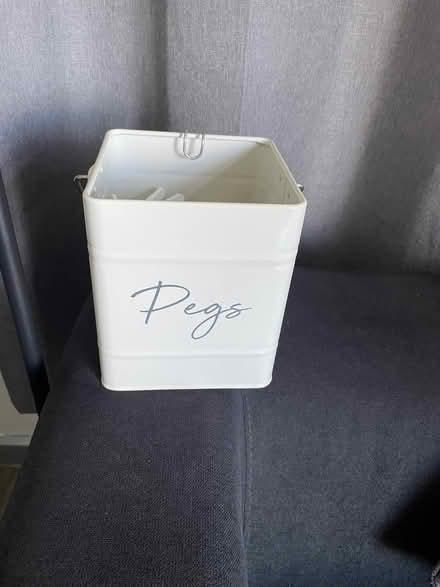 Photo of free Hanging peg tin and pegs (Thringstone LE67) #1