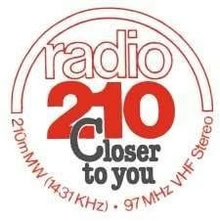 Photo of Radio 210 items / (1976 - 90's) (South Reading RG2) #1
