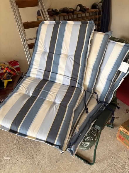 Photo of free 4 outdoor chair covers / cushions (Ferndown BH22) #1