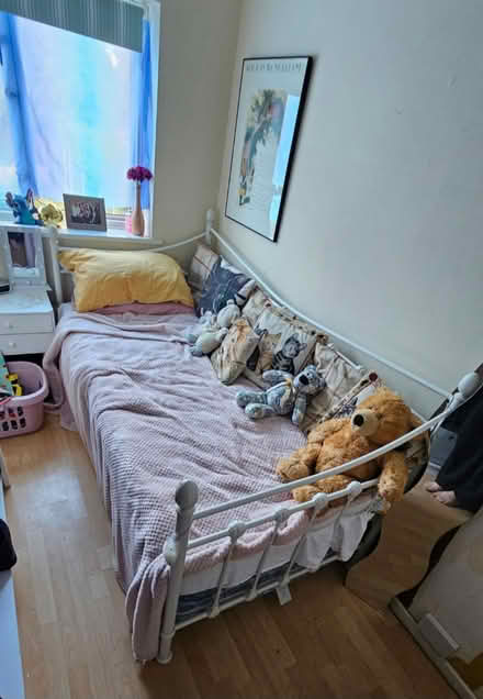 Photo of free Single bed and new mattress (Maypole/Solihull lodge/B14) #1