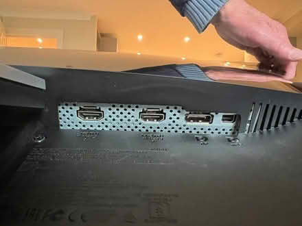 Photo of free Dell monitor 28 inch (Chiswick W4) #3