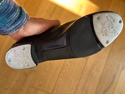 Photo of free Bloch Split sole tap shoes (W8, Kensington) #2