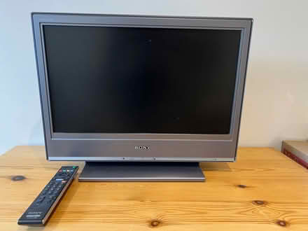 Photo of free Sony TV - good working order (Chiswick W4) #1
