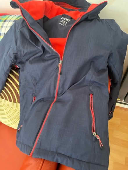 Photo of free High quality ladies coat (Canary Wharf, London E14) #2