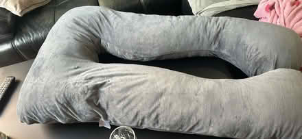 Photo of free Pregnancy pillow (B16) #2