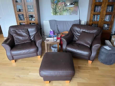 Photo of free Very large leather suite (Central maidstone) #1