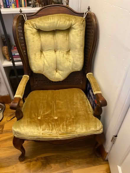 Photo of free Old chair (Kirkcaldy KY1) #2