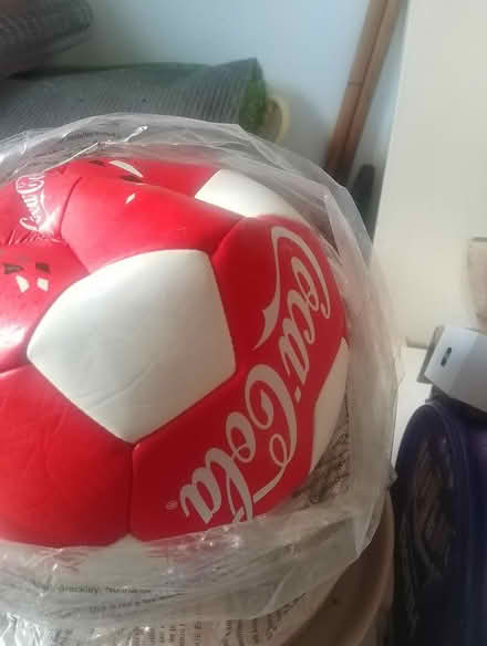 Photo of free Two footballers (PO12) #1