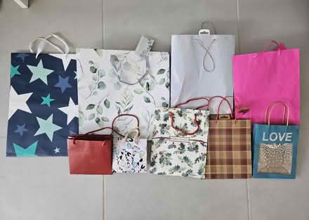 Photo of free Gift bags various sizes (Twickenham TW2) #1