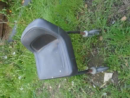 Photo of free rolling workshop chair (longfellow n oakland) #3