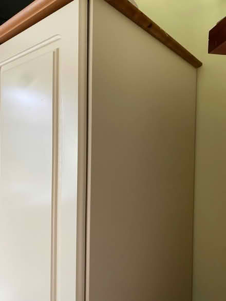 Photo of free Small wardrobe (Chesham Bois, HP6) #3