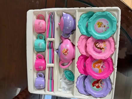 Photo of free Disney Princess Dinnerware Set (Campbell) #1